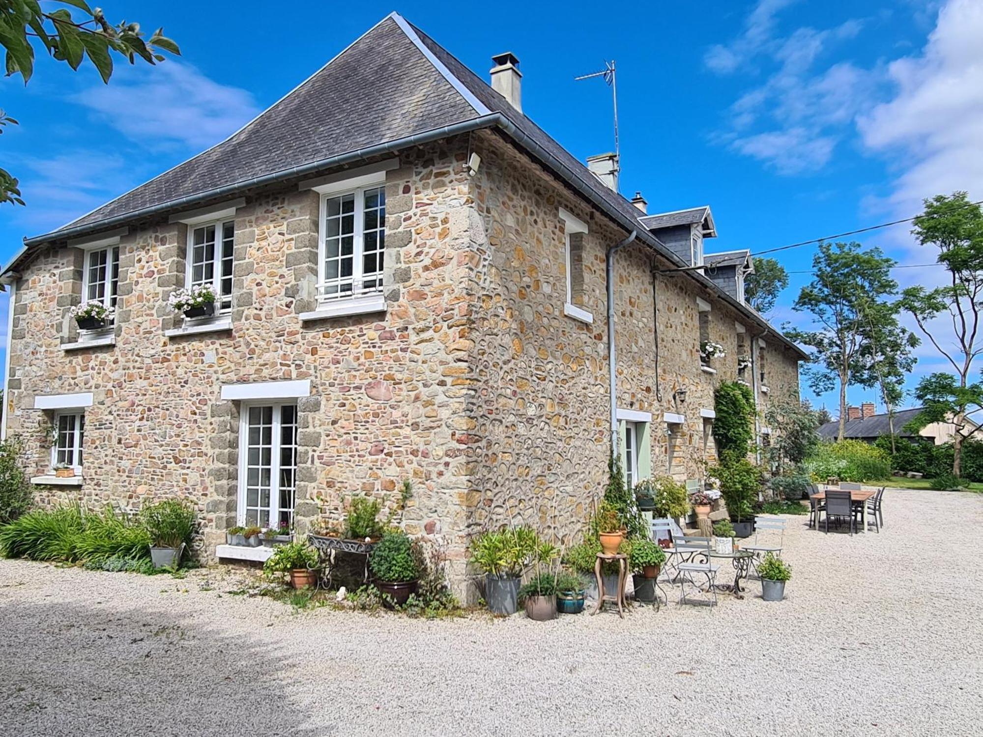 La Maison Des Tilleuls Saint-Germain-Sur-Seves Exterior foto